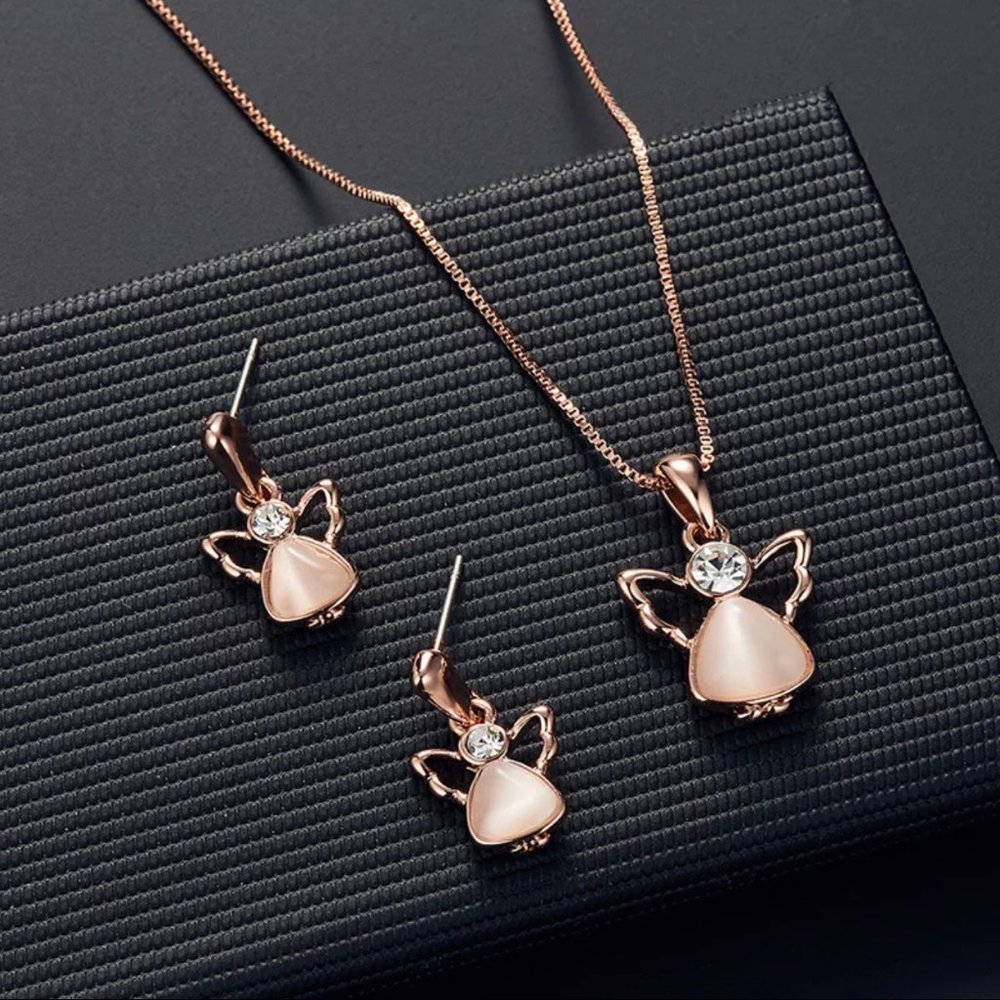 🌟HP🌟 Pretty Pink Angel Necklace Earrings Set - Picture 3 of 8